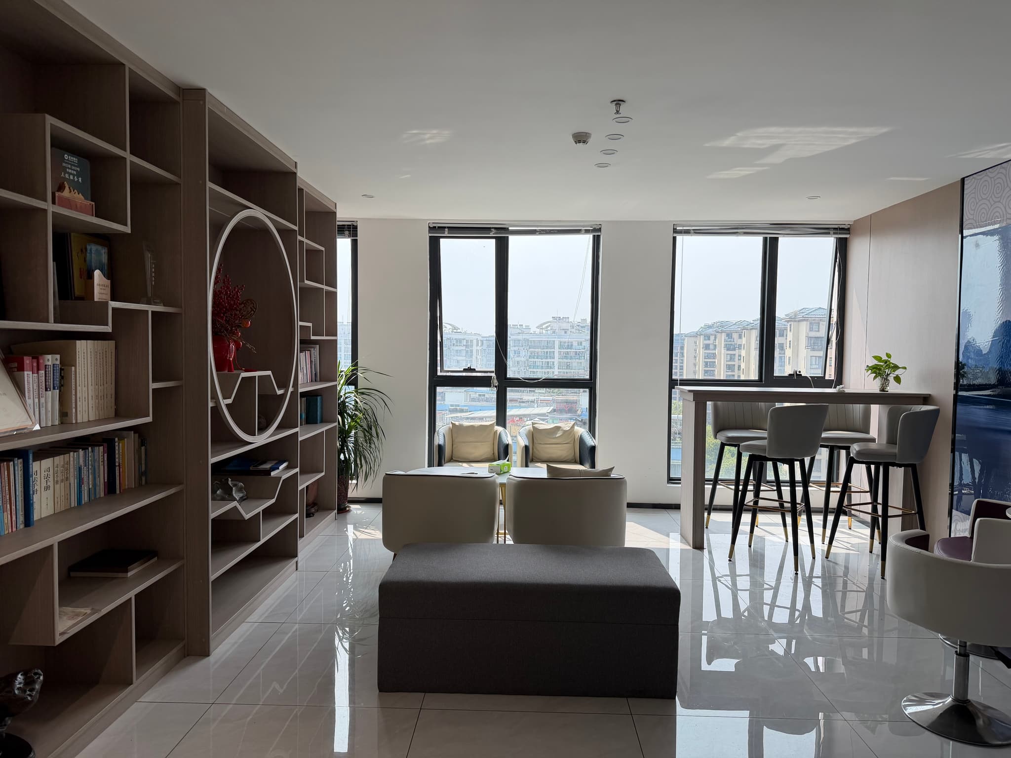 广西瀛桂律师事务所办公环境